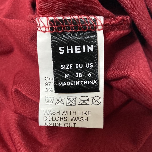 Women’s SHEIN Burgundy Spider Web and Heart Print Cropped Tank Top. Size Medium - Picture 5 of 7